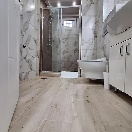 Relax Lux Apartment Ni